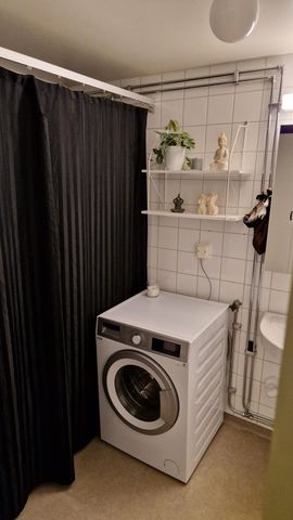 Rotsundagårdsvägen, Sollentuna - Photo 2