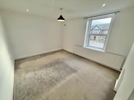 2 bedroom end of terrace house to rent - Photo 5