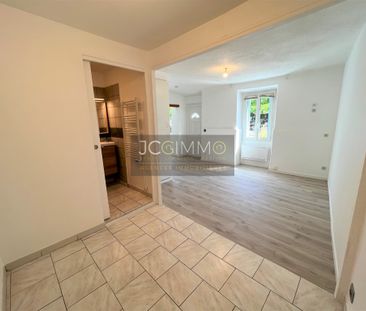 Location Appartement 1 pièce 27m² SOLLIES VILLE 83210 - Photo 6