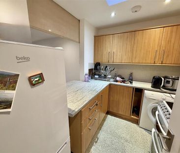 Studio to rent - Photo 5