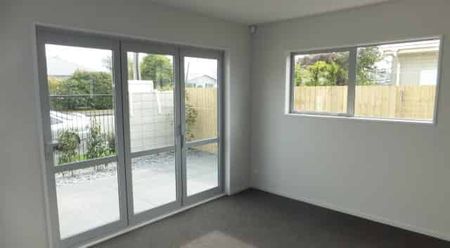 Modern Townhouse in Great Location! - Photo 5