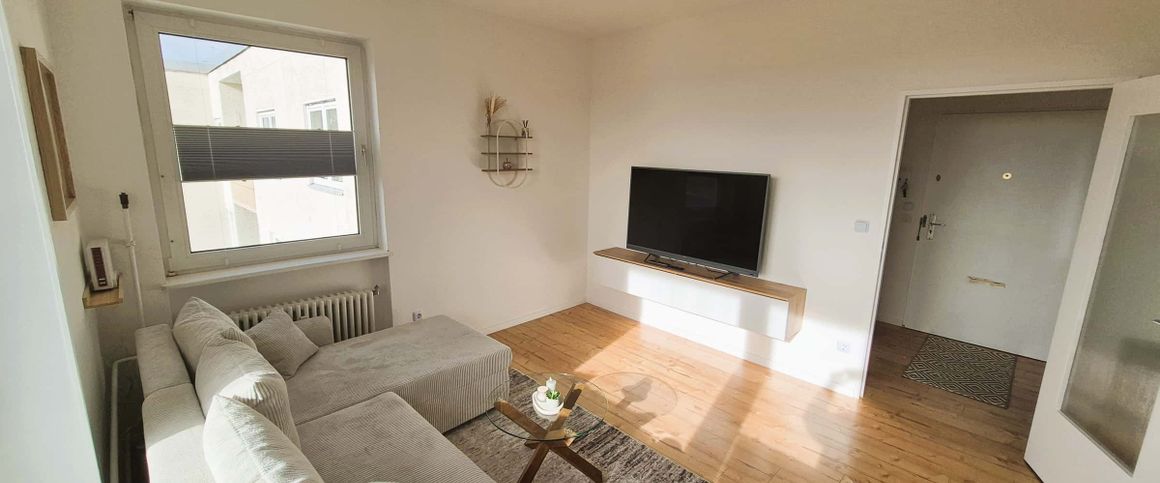 Modern apartment in perfect residential area near Kunfursdendamm - Photo 1