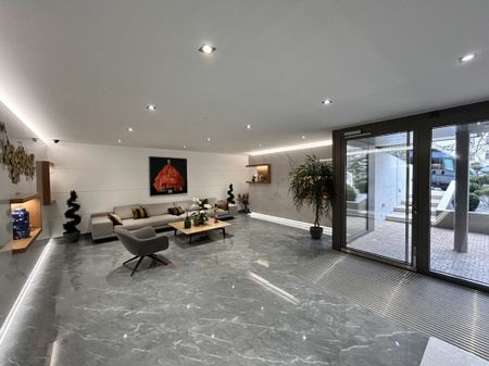 Attique d'exception à Ouchy avec une situation UNIQUE ! - Photo 5