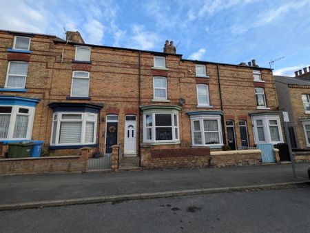 3 bedroom terraced house to rent - Photo 2