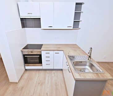 Pronájem bytu 1+kk 38 m² - Photo 2