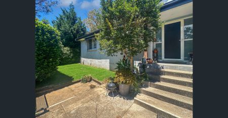 CHARMING 3-BEDROOM HOME IN A QUIET SPRINGWOOD LOCATION - Photo 5