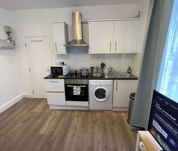 Studio Flat, Whitehorse Road, CR0 - Photo 6