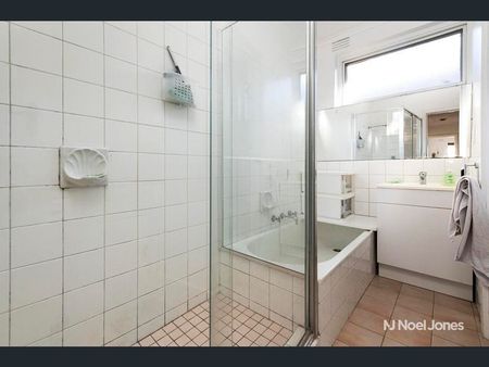 8/10 Dickens St , ELWOOD - Photo 5