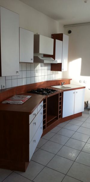 Location Appartement 3 pièces 66m² REMIREMONT 88200 - Photo 2