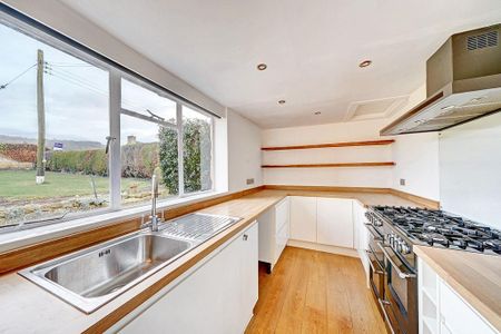 3 bedroom detached house to rent - Photo 3