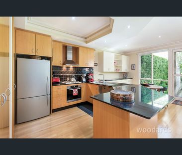 12 Butler Street, Camberwell, Vic 3124 - Photo 2