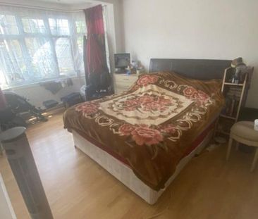 House share to rent - Photo 2