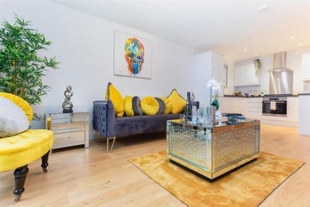 2 bedroom flat to rent - Photo 4