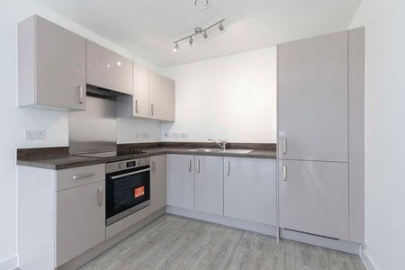 The Waterfront, Gloucester, GL2 - Photo 5