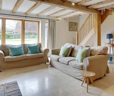 3 bedroom detached house to rent - Photo 3