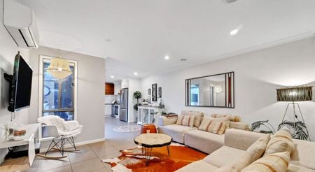 For private inspections please contact catie@sweeneyea.com.au. - Photo 2