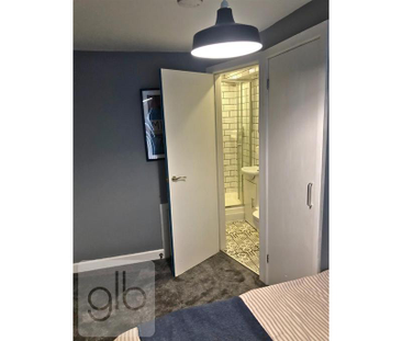 1 bedroom in a house share to rent - Photo 5