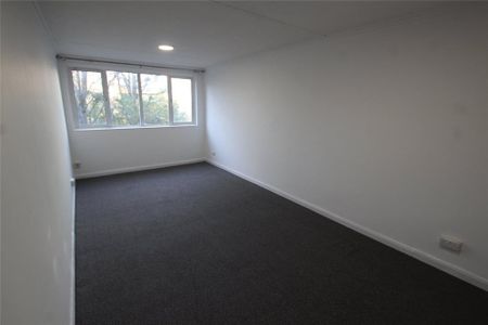 4 bedroom apartment to rent - Photo 4