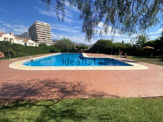 Alquiler de chalet adosado en Pasaje Estonia, 1 - Photo 1