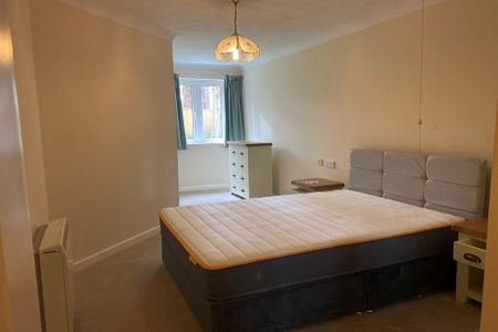 1 bedroom flat to rent - Photo 2