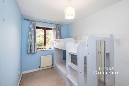 Clovelly Close, Pinner, HA5 - Photo 5