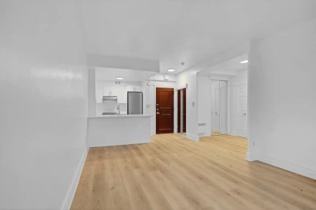 Westmount Place — Studio - Photo 4