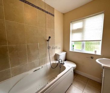 House to rent in Dublin, Woodfarm - Photo 6