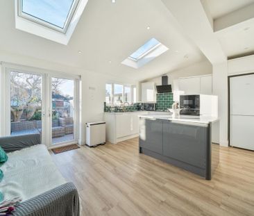 3 bedroom semi-detached house to rent - Photo 5