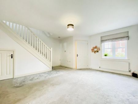 3 bedroom detached house to rent - Photo 2