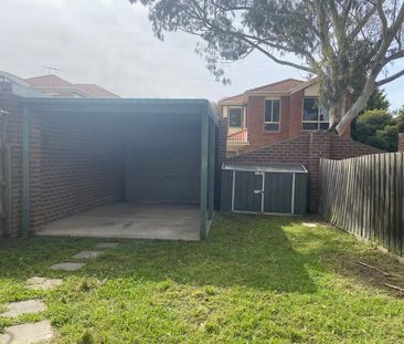 Super Spacious 2 bedroom town home ! - Photo 1