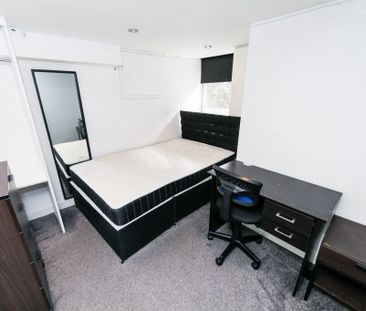 Hartley Grove, Hyde Park, Leeds - Photo 6