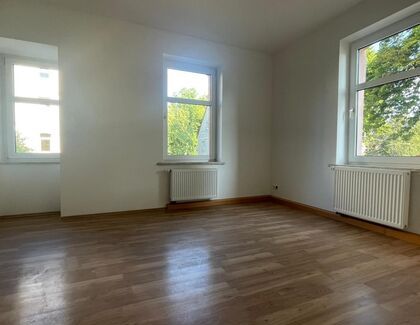 Sanierte Zweiraumwohnung mit KfZ-Stellplatz ab sofort zu vermieten - Photo 1