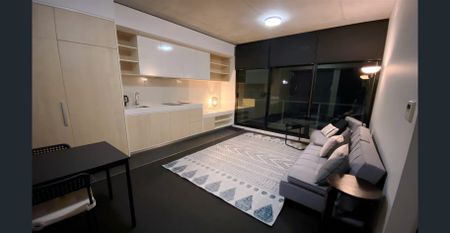 One Bed Apartment in South Yarra - Photo 3