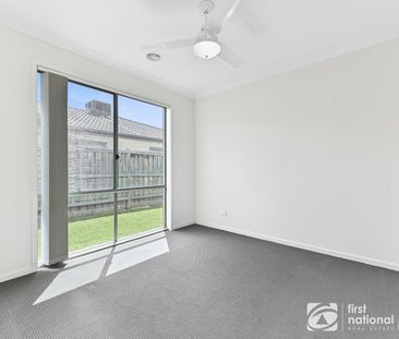 Family Home in Cascades - Convenient Location Opposite Scenic Wetlands - Photo 6