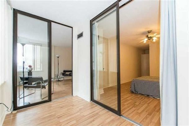 For Lease - 45 Carlton Street Unit# 514, Toronto, Ontario - Photo 1