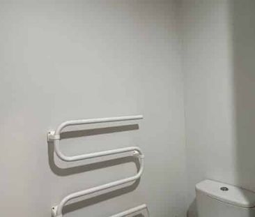 Harbour Views with 15th Floor Living! - Photo 4