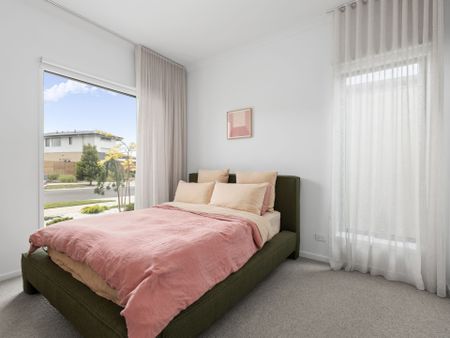 Beautiful 4 bedroom in Quay Estate - Photo 3