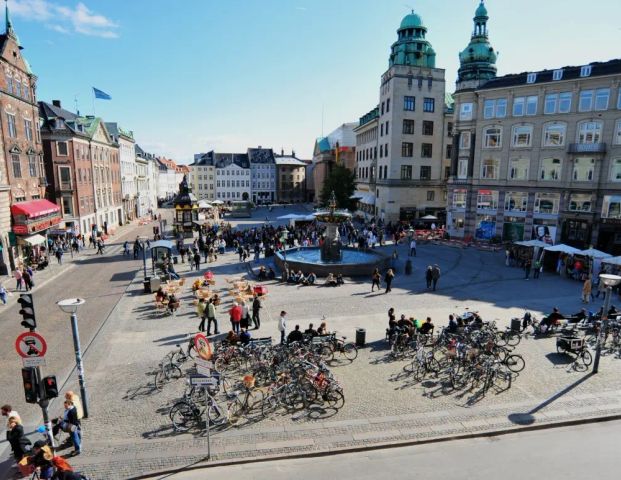 Bo i indre by - Foto 1