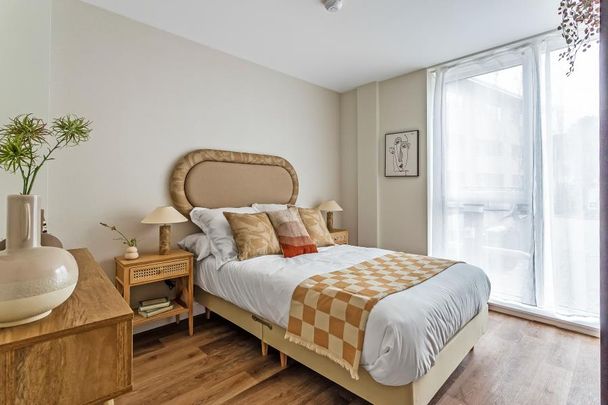 Golden House, Guildford, GU1 - Photo 1