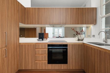 “Landmark apartment living steps from Walsh Bay and The Rocks | Furnished” - Photo 3