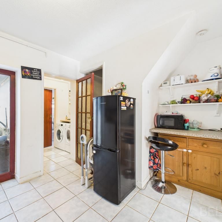 2 bedroom terraced house to rent - Photo 1