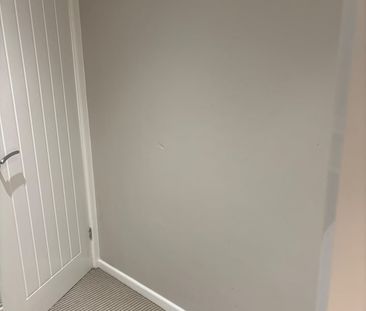 Room in a Shared House, Gurney Street, M4 - Photo 1