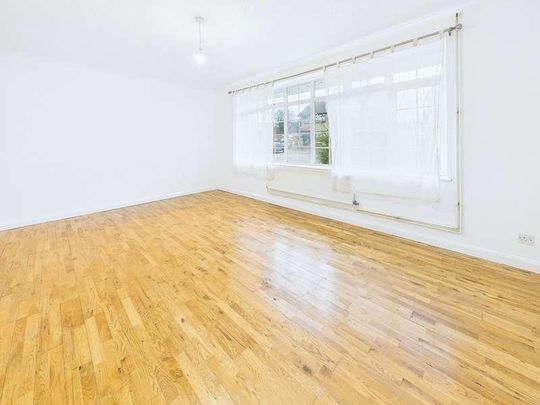 East Hill Road, Dunstable, LU5 - Photo 1