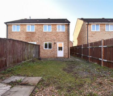 2 bedroom semi-detached house to rent - Photo 4