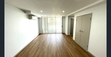 FULLY RENOVATED ONE BEDROOM APARTMENT - Photo 4