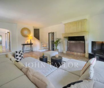 Maison à louer Mougins, Cote d'Azur, France8 500 EUR / Mois - Photo 1