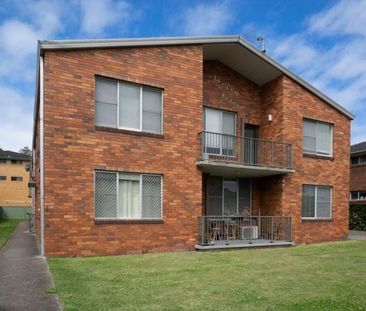 Renovated two bedroom unit - Photo 1