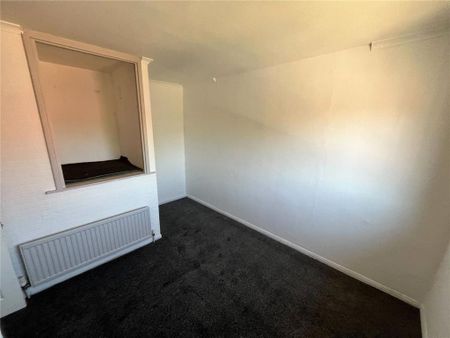 2 bedroom semi-detached house to rent - Photo 4