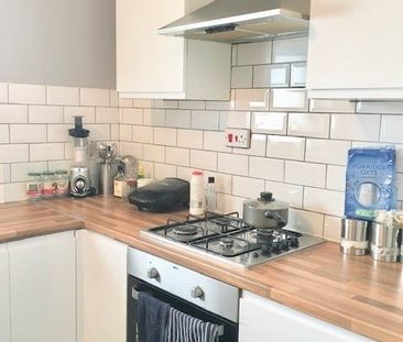 Room in a Shared House, Newmill House, E3 - Photo 2