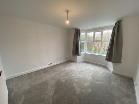 4 bedroom detached house to rent - Photo 4